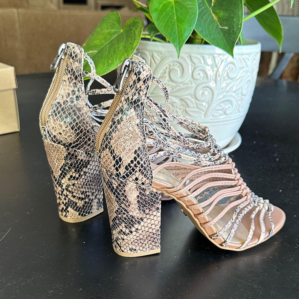 Chic Women's Snakeskin Strappy Heels